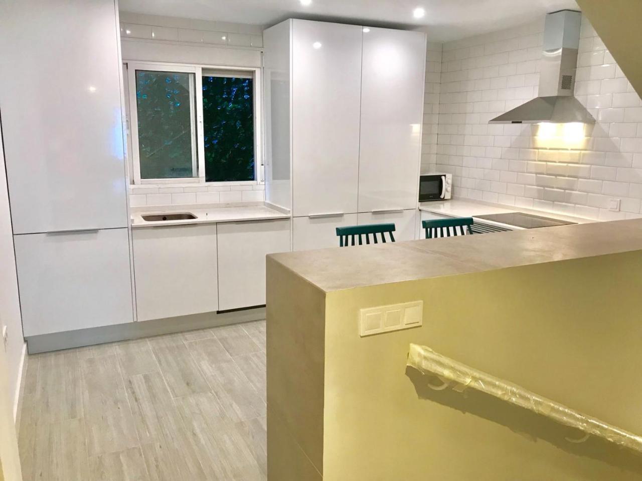 Ferienwohnung Lujoso Duplex En La Playa Con Vistas Al Mar Torremolinos Exterior foto