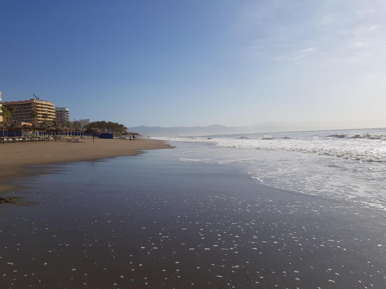 Ferienwohnung Lujoso Duplex En La Playa Con Vistas Al Mar Torremolinos Exterior foto